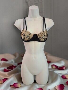 Black and Gold Floral Lace Underwire Bra - Women's Intimates